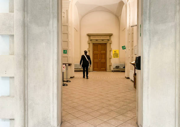 Non rapinò in Svizzera, ma finisce a processo a Varese per lo stesso fatto